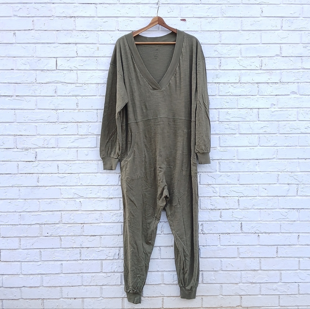 Natural Life Johnnie Plunge Jumpsuit XS - Picture 3 of 6